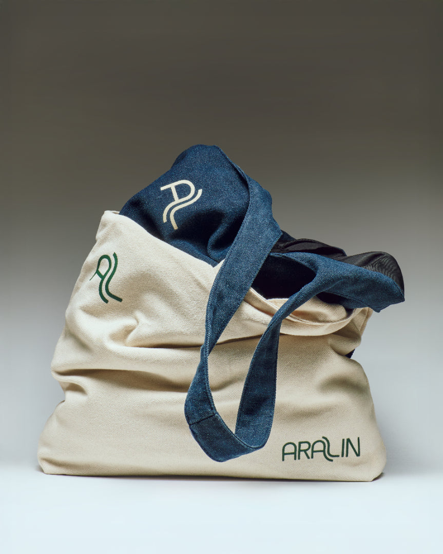 THE DAILY ARALIN TOTE